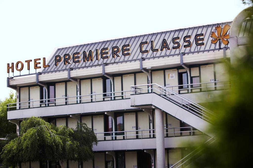 Premiere Classe Gueret Bagian luar foto
